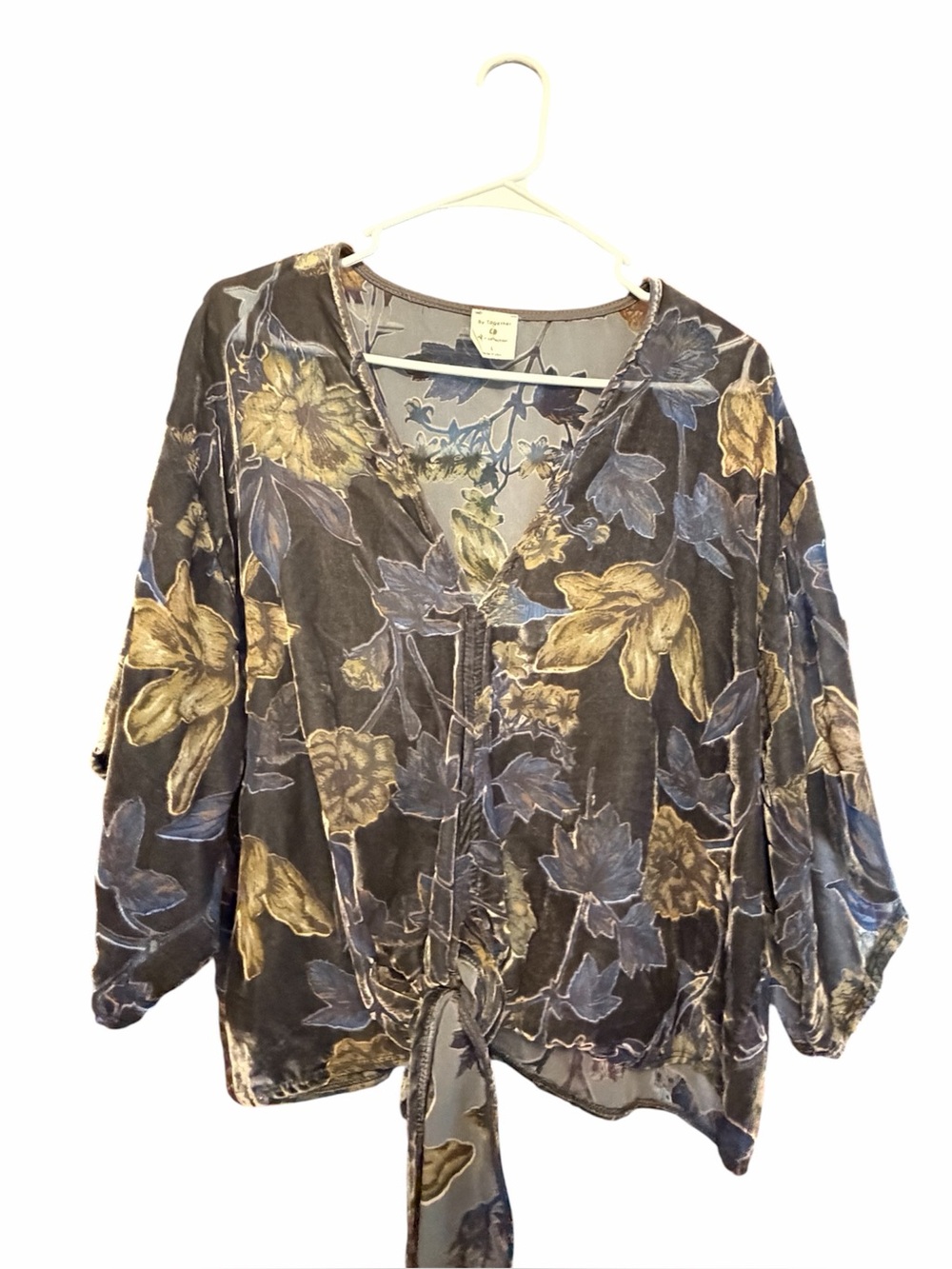Woman’s Floral y2k burnout style tie front flowy blouse By Together sz Large USA